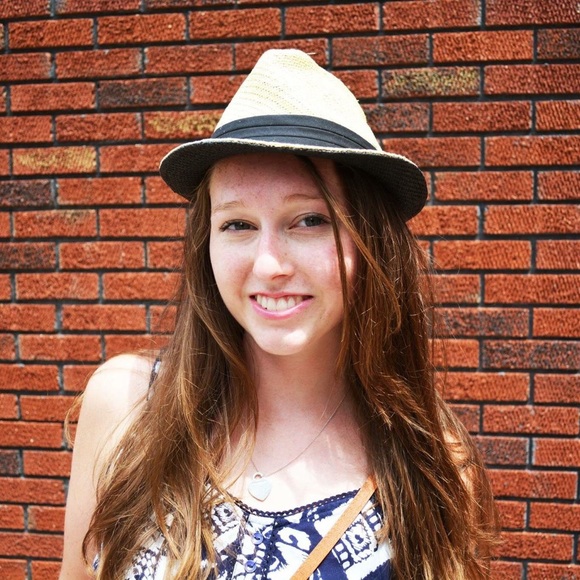 Meet your Posher, Lindsay - Picture 1 of 1